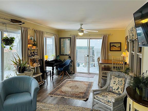 4th image of 9 Mystic Ave