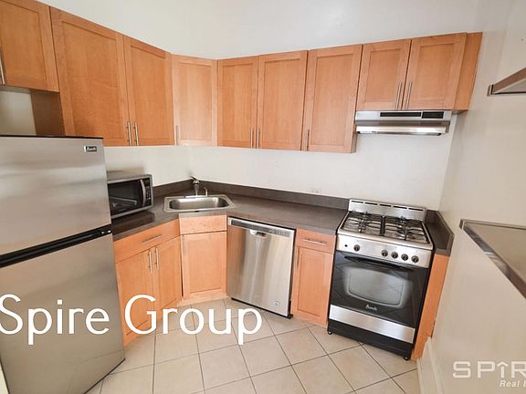 3rd image of 23 W 75th St APT 5b