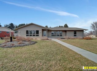 104 Ridgeview Ave, Nebraska City, NE 68410