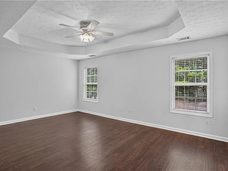 325 Shadowbrooke Cir — Photo 26
