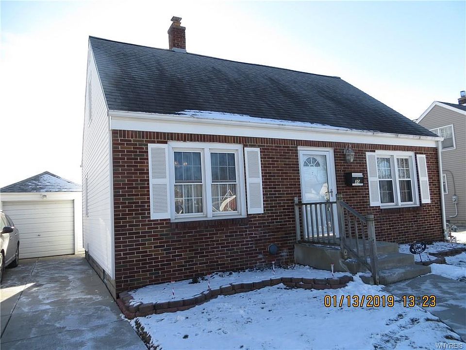 1st image of 30 Oakridge Ave