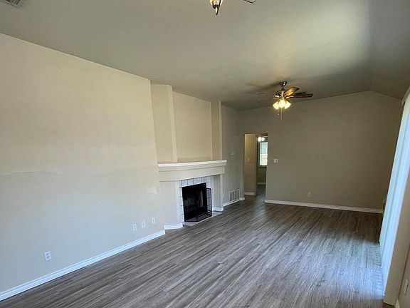 4th image of 1608 Southwestern Trl