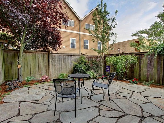 3rd image of 6734 Alonzo Ave NW