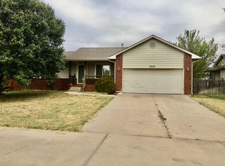 2218 E James St, Derby, KS 67037