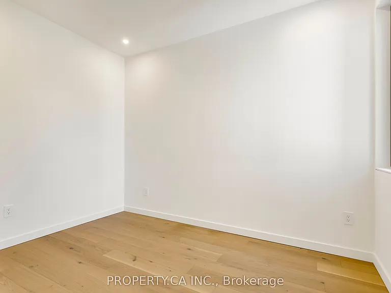 301 Keele St #3 — Photo 16