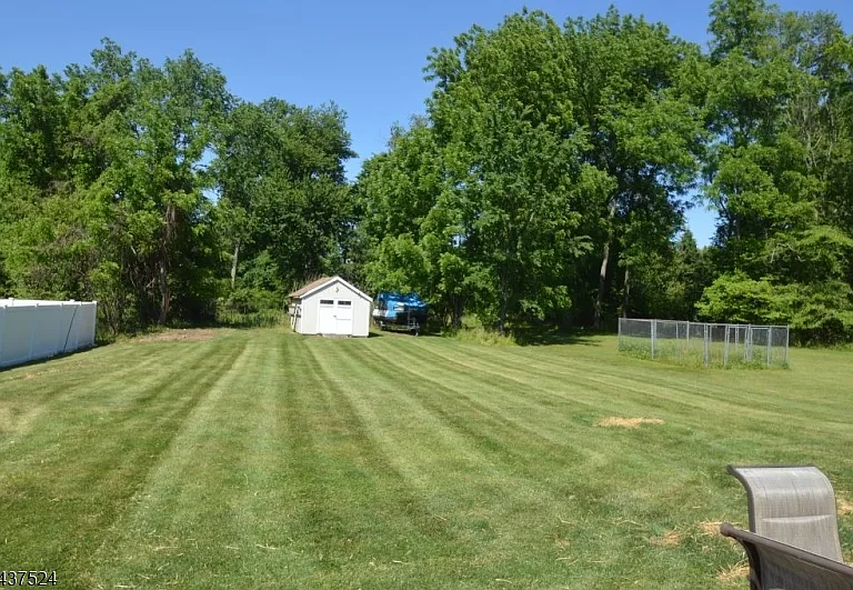 35 Troy Rd — Photo 20