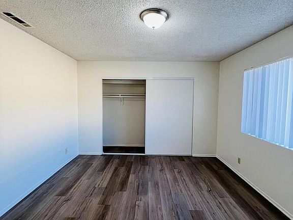 3rd image of 651 W 15th St #4