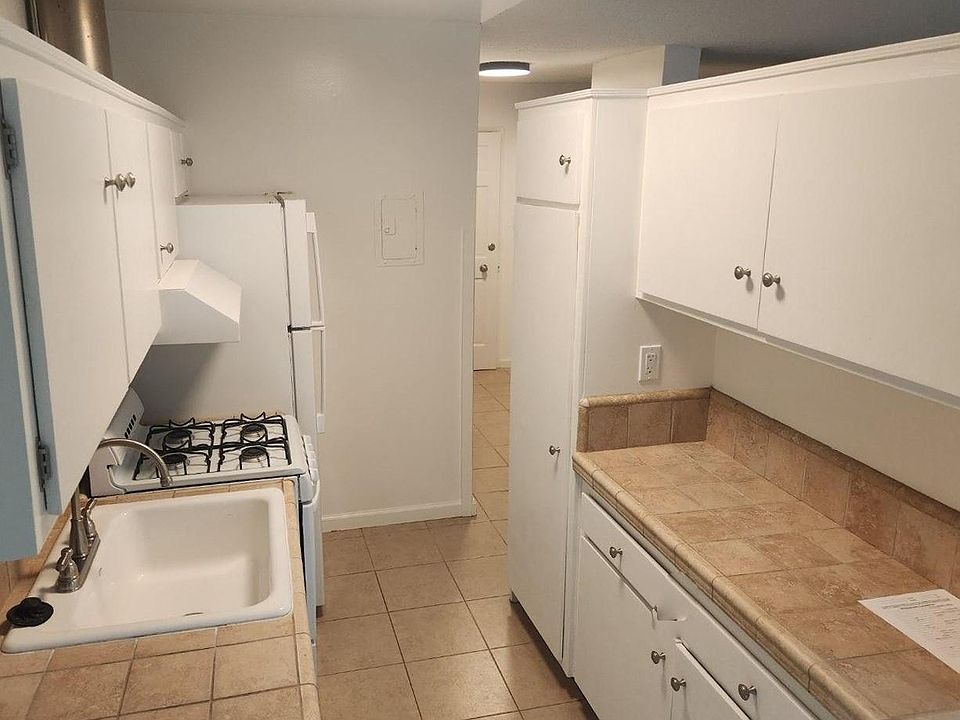 1st image of 8615 Balboa Blvd #5