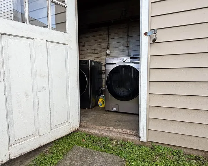 laundry room 2