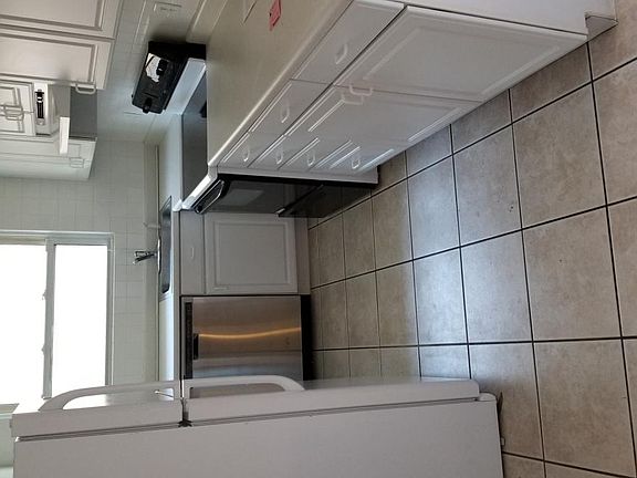 5th image of 5667 Tholozan Ave