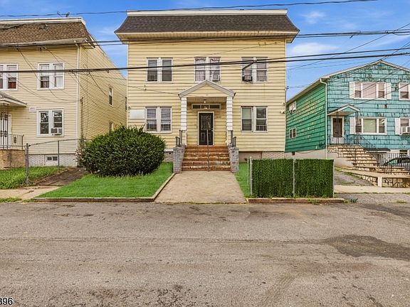 2nd image of 37 Hanford St