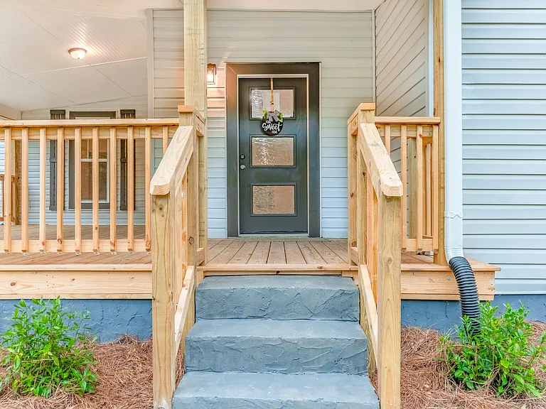 453 Folk Ave — Photo 29