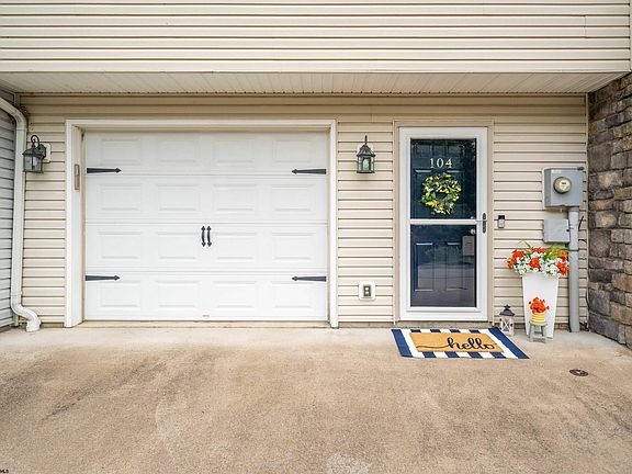 2nd image of 104 Eagle Dr