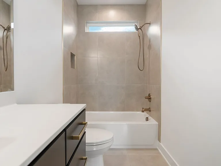 801 Massey Ave — Photo 18