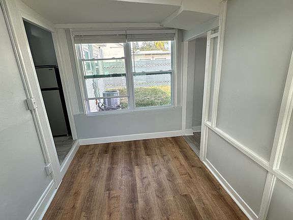 2nd image of 917 56th Ave N #917