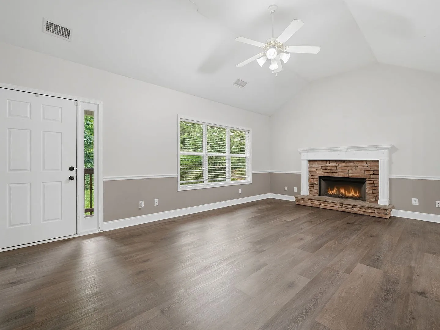 Charming Ranch-Style Home in Jasper! — Photo 3