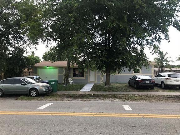 2nd image of 20921 NE 13th Pl