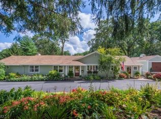 40 Condit Rd, Mountain Lakes, NJ 07046