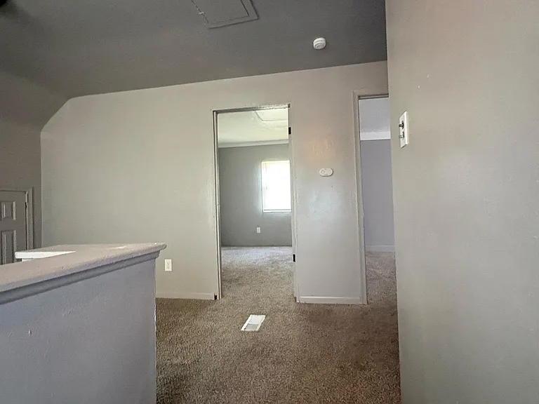 14249 Cloverlawn Ave — Photo 7