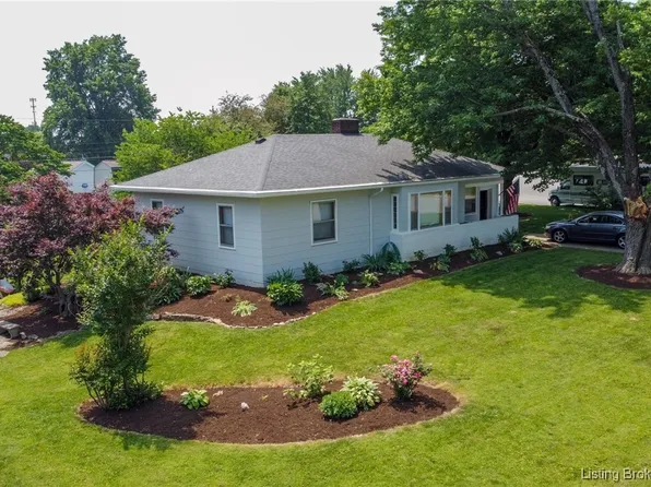 237 Indianola Street, Sellersburg, IN 47172