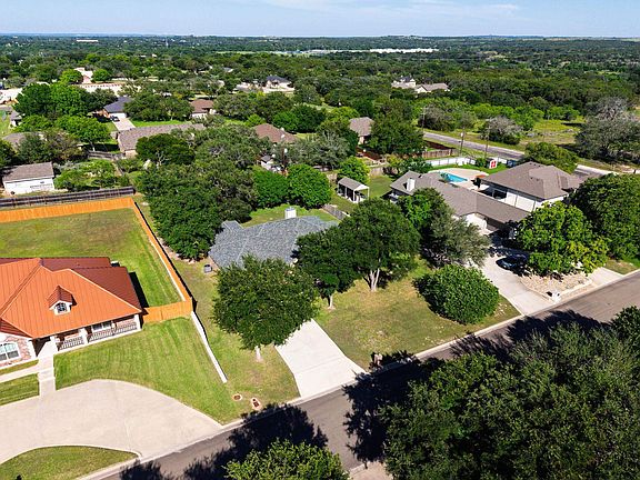 5th image of 1909 Diamond Ridge Drive