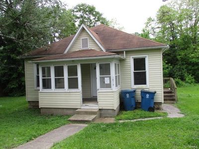 1879 Oakwood Ave, Alton, IL, 62002