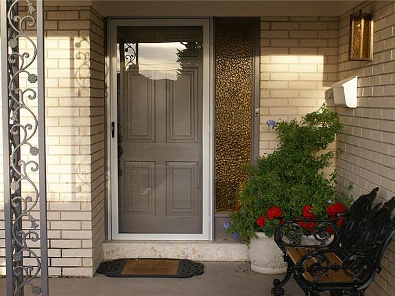 4th image of 9329 Lait Dr