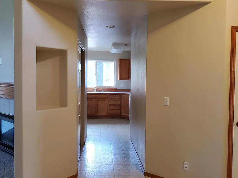 2131 E Briarleaf Ave — Photo 5