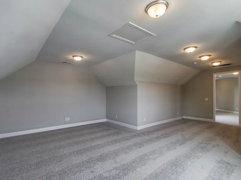 923 Scouting Dr — Photo 26