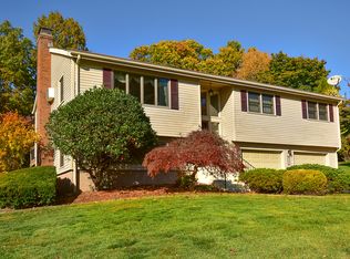 123 Tracy Dr, Vernon, CT 06066