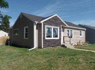 110 N Cottonwood St, Norfolk, NE 68701