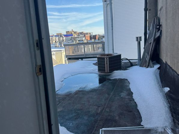 1424 Snyder Ave Floor 3