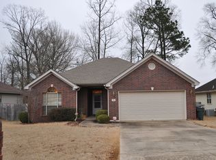 16 Wedgeside Dr, Little Rock, AR 72210
