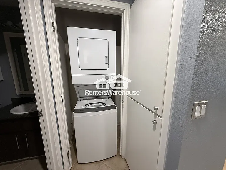 1010 N J St #3 — Photo 13