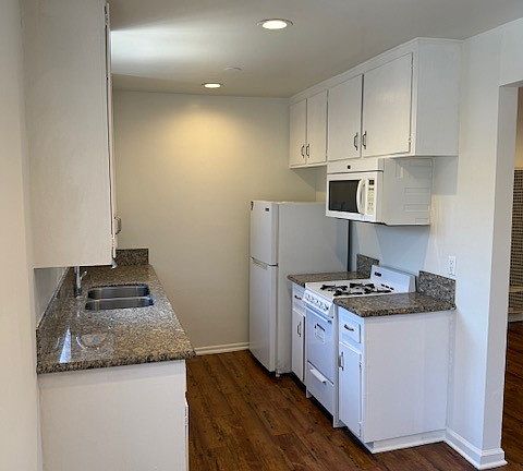 4th image of 1428 W 145th St APT 3