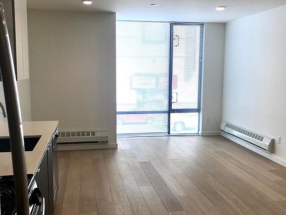 5th image of 520 9th St #404