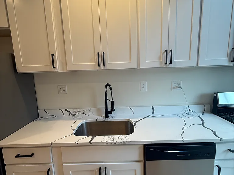 201 Willow Spring Rd — Photo 12