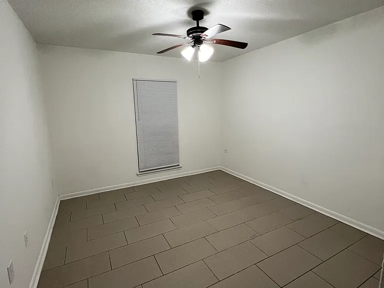 636 N 39th St #2 — Photo 3