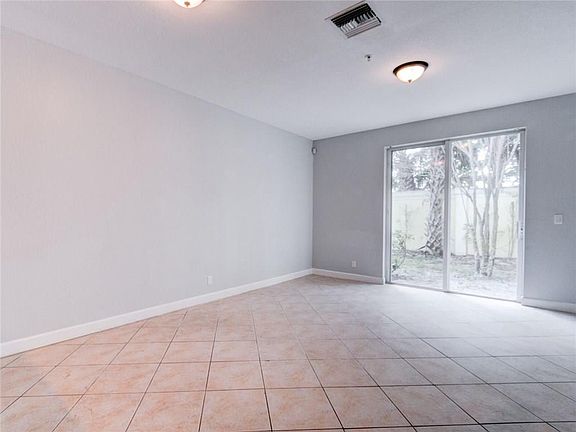 4th image of 1407 NW 36th Way #1407