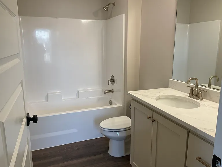 824 E Sunnyside Rd #6 — Photo 11