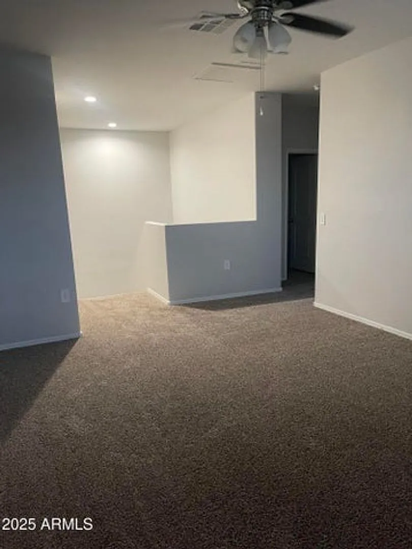 4 bed, 3.0 bath, 2309 sqft, $1,695 — Photo 4