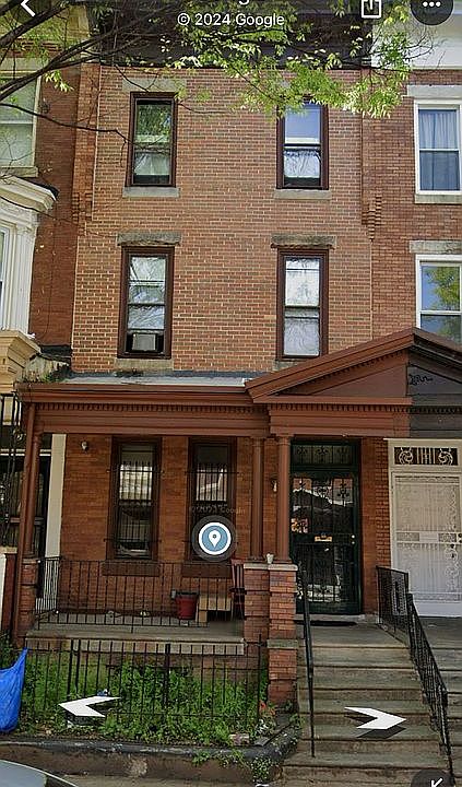 1st image of 2246 N Park Ave
