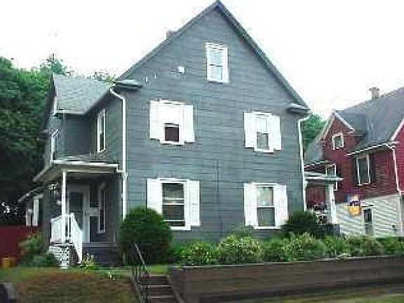 2nd image of 326 Stowe St