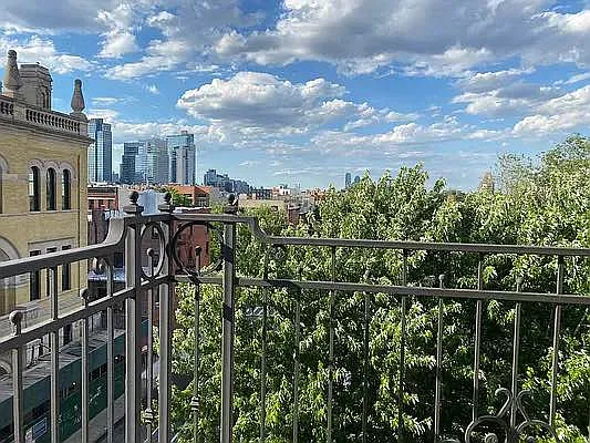 Rented by Corcoran | media 12