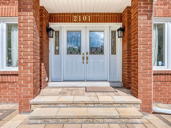 5th image of 2101 Galena Cres