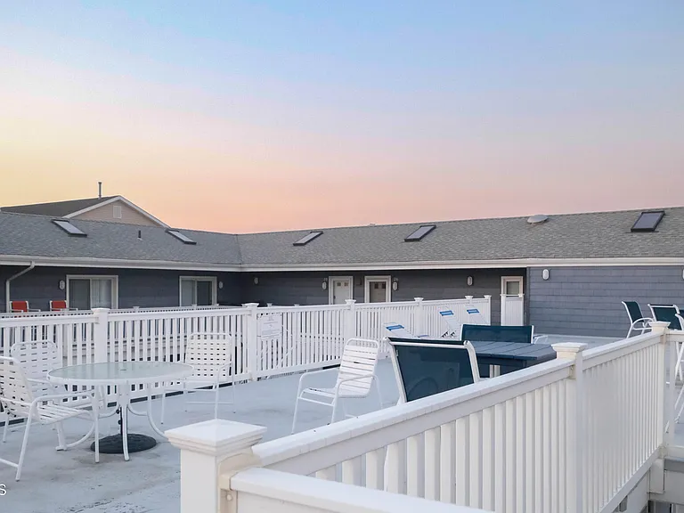 100 Ocean Ave #20A — Photo 15