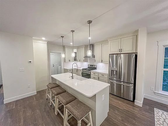 4th image of 1016 Northmen Oaks Dr