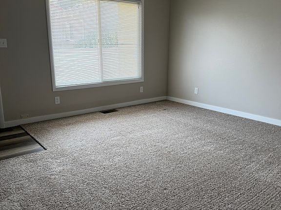 3rd image of 4421 3rd Ave N APT B