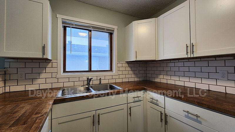 1st image of 713 30th St N #3