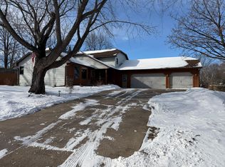 410 River Hills Rd, River Falls, WI 54022